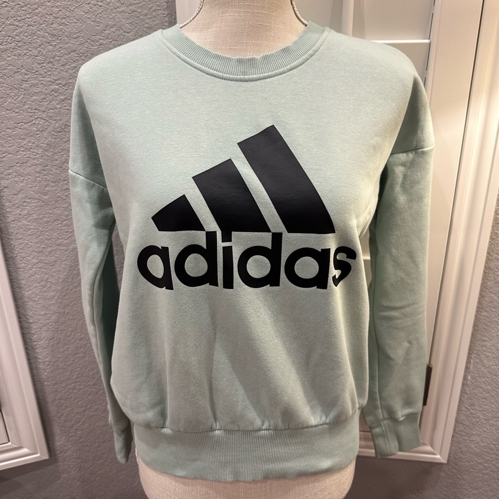 Adidas Sweatshirt